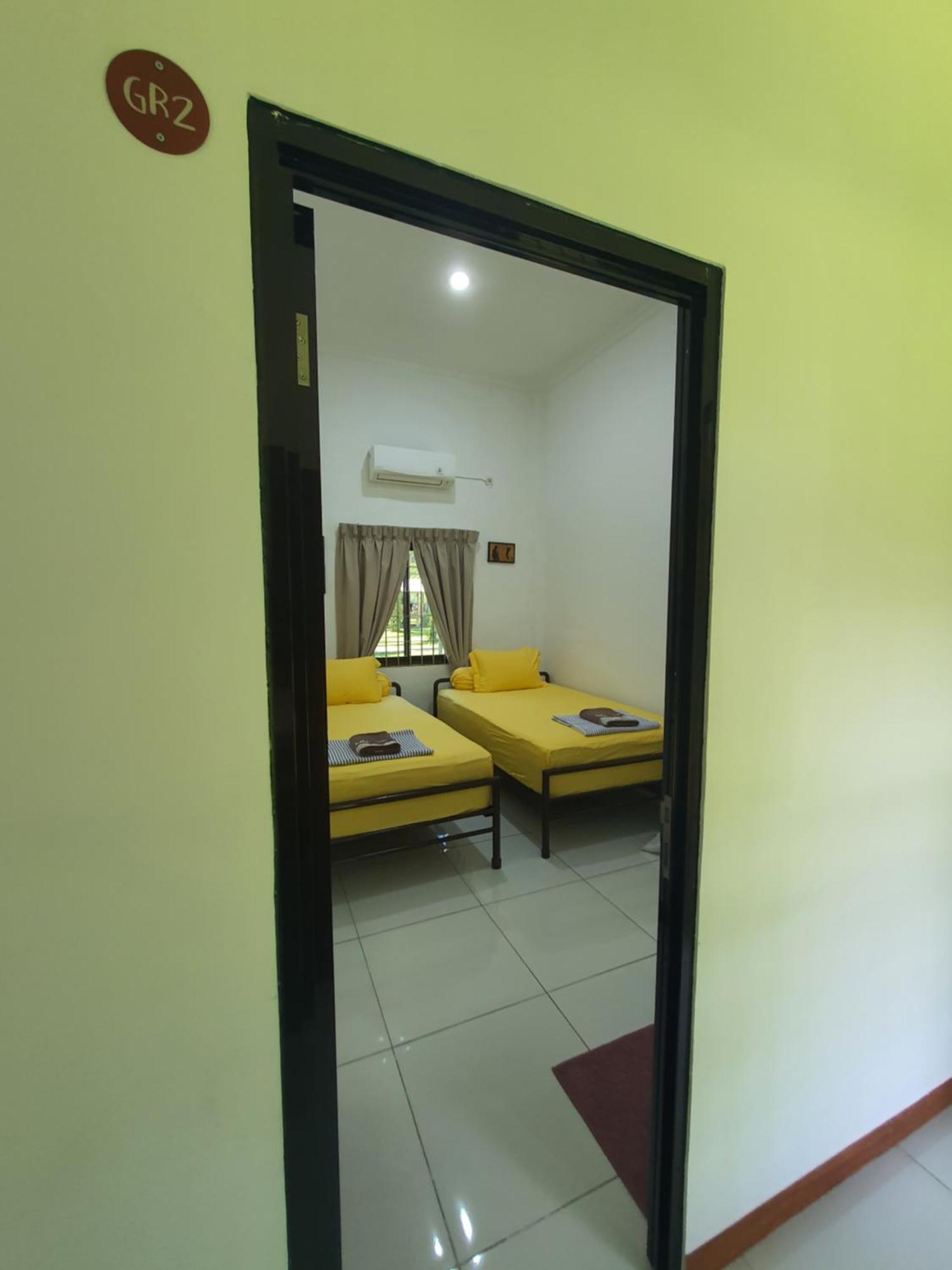 Отель Mb Camp Singkil Gosongtelaga Экстерьер фото